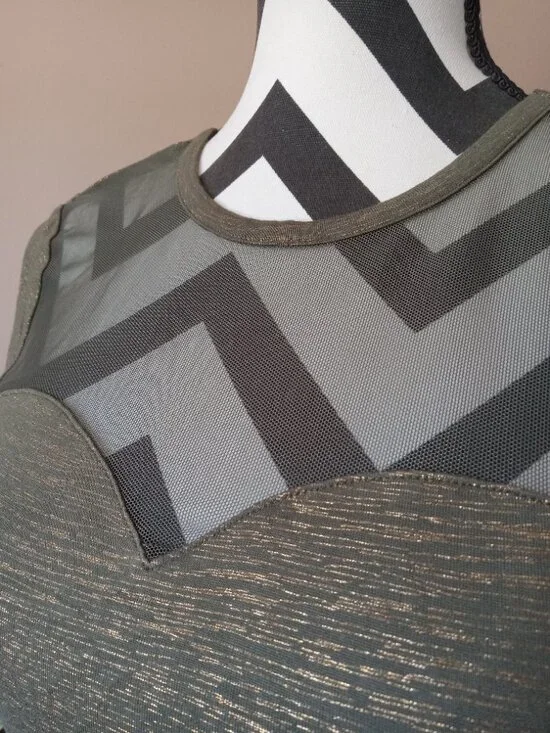 Sweetheart Mesh Green Gold Top - Picture 3 of 5